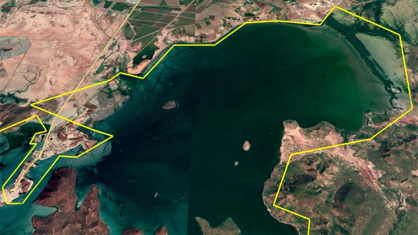 Un aspecto importante que vale la pena destacar es que ninguno de los criterios establecidos en la Convención Ramsar prohíbe la instalación de un proyecto determinado, ya que su misión es la conservación y el uso racional de los humedales y no la prohibición de actividades que promuevan proyectos sustentables que garanticen ganancias netas ambientales y sociales en la zona, como es el caso. Un aspecto importante que vale la pena destacar es que ninguno de los criterios establecidos en la Convención Ramsar prohíbe la instalación de un proyecto determinado, ya que su misión es la conservación y el uso racional de los humedales y no la prohibición de actividades que promuevan proyectos sustentables que garanticen ganancias netas ambientales y sociales en la zona, como es el caso.